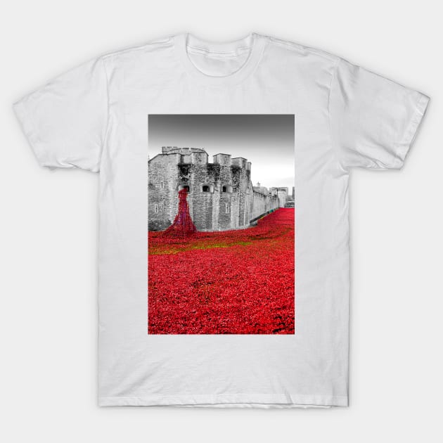 Tower of London Red Poppy Poppies T-Shirt by Andy Evans Photos